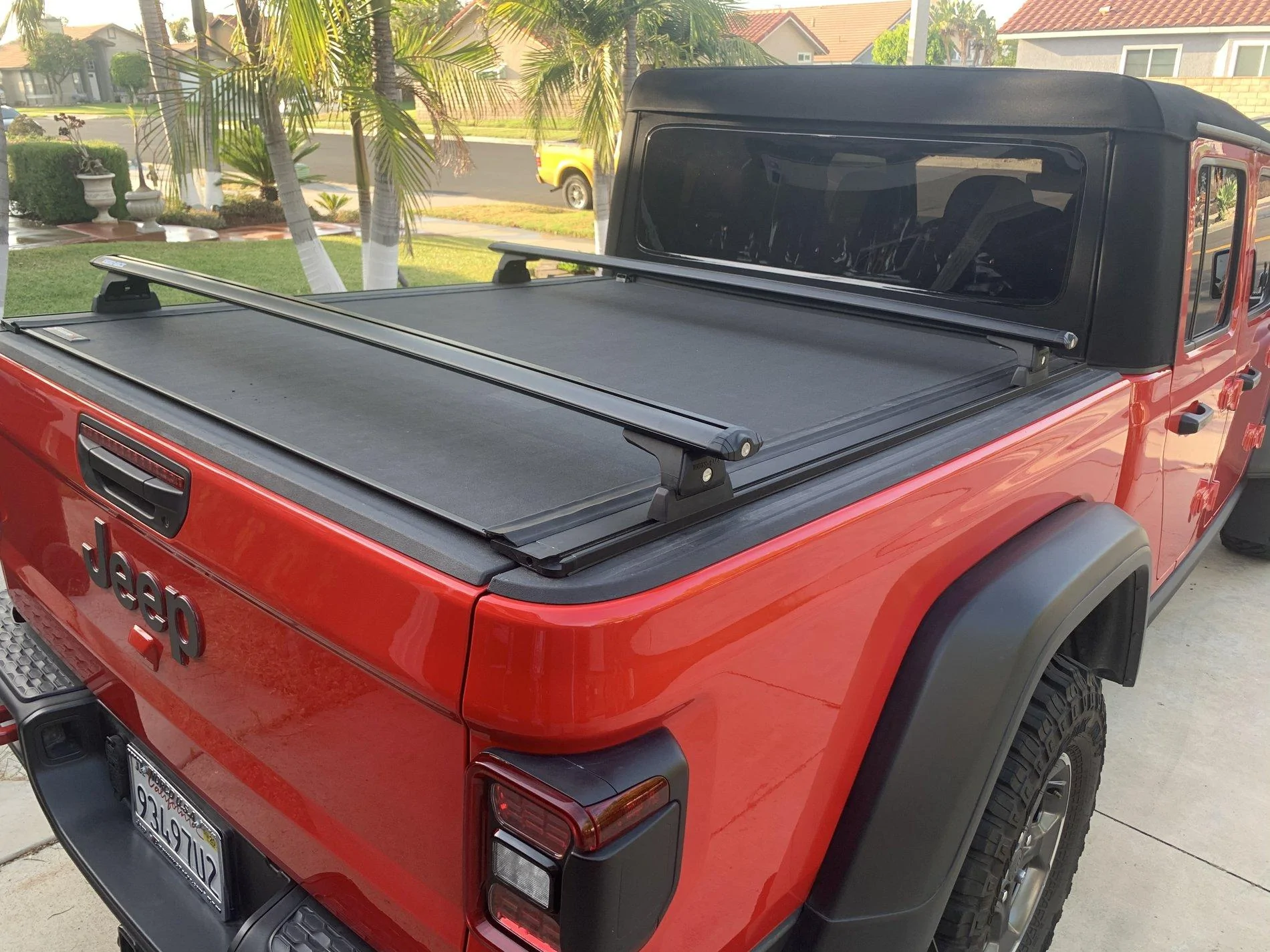 Jeep Gladiator Bed cover with rack 79F2352B-4D40-4DFE-8372-933FA0D73C3D
