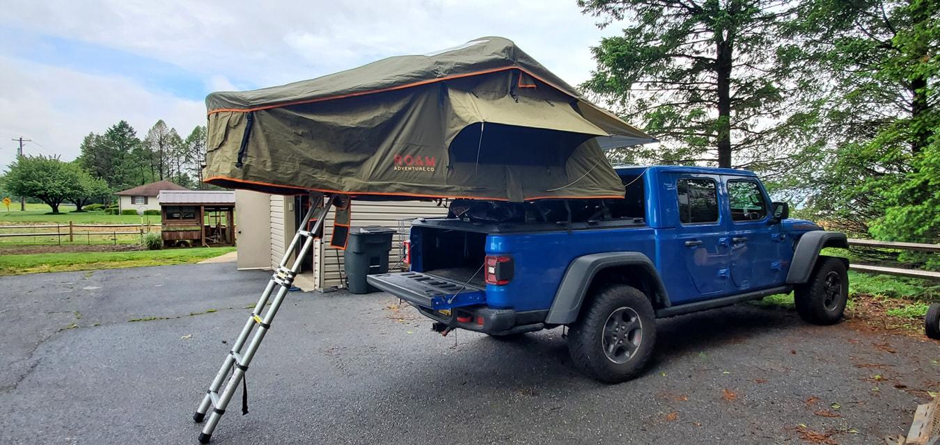 Jeep Gladiator 3+ person rated RTT (roof top tent) over a Gladiator bed...does it fit? 100997203_10158078993591508_5727683869579149312_o