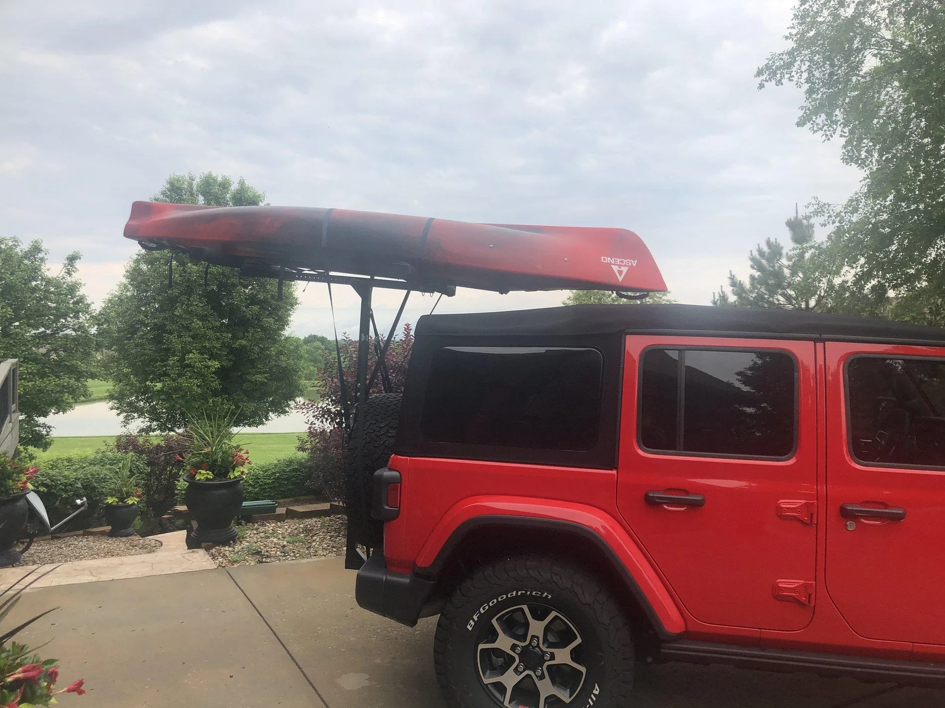 Jeep Gladiator Bed rack/storage for kayaks E83BCB8C-6150-4A58-BD6B-6D968F8D5DC7
