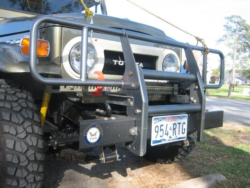 Jeep Gladiator Does anyone make a FJ40 style grill guard? B982CA27-49AB-40B4-B4F4-766F9D3FF889