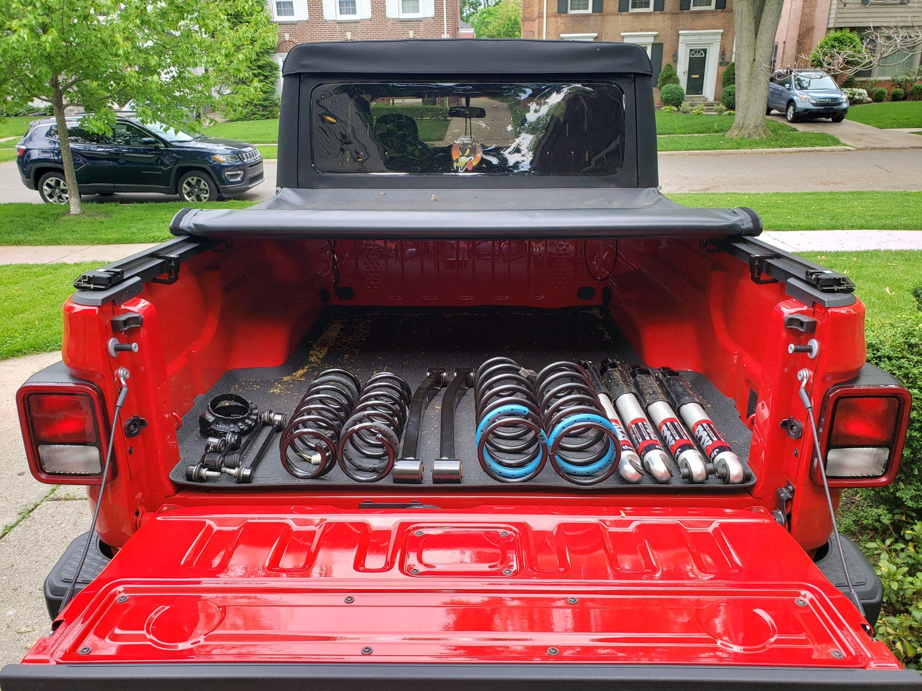 Jeep Gladiator Rubicon to Sport S suspension swap 20200527_160750