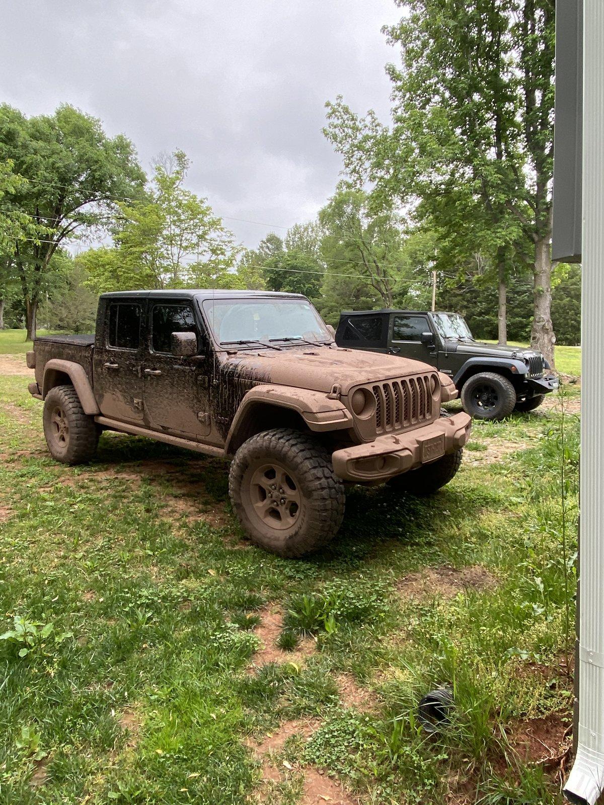 Jeep Gladiator What did you do WITH your Gladiator today? A9192E3A-6CCD-44A5-B7B9-18E5F78CF0C5