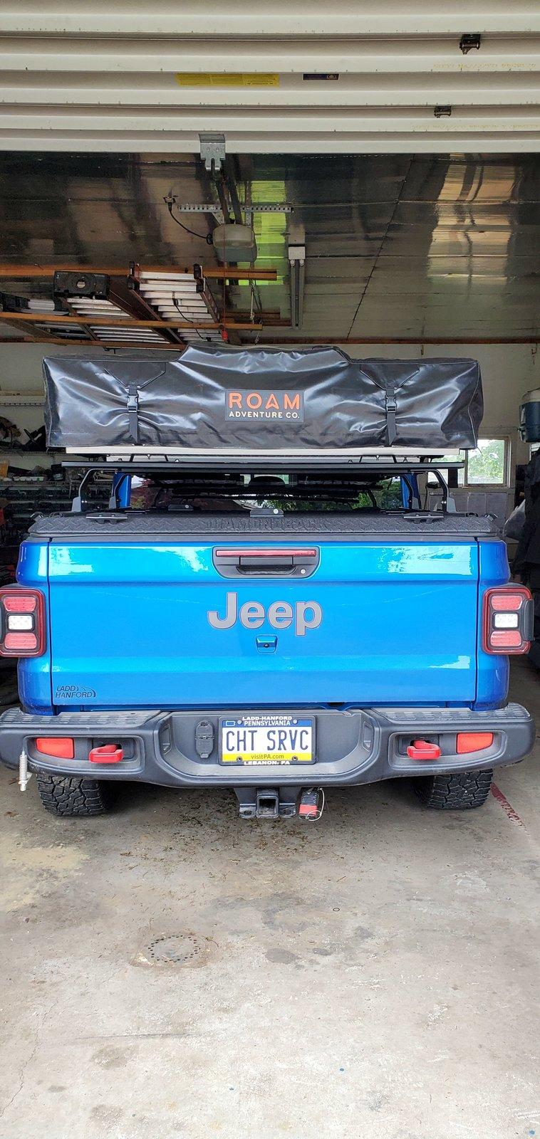Jeep Gladiator 3+ person rated RTT (roof top tent) over a Gladiator bed...does it fit? 20200522_100125