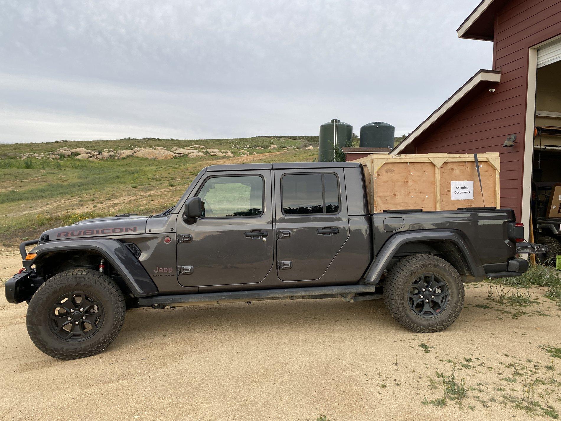 Jeep Gladiator KayakMike's Granite Crystal Metallic LE Build IMG_4452.JPG