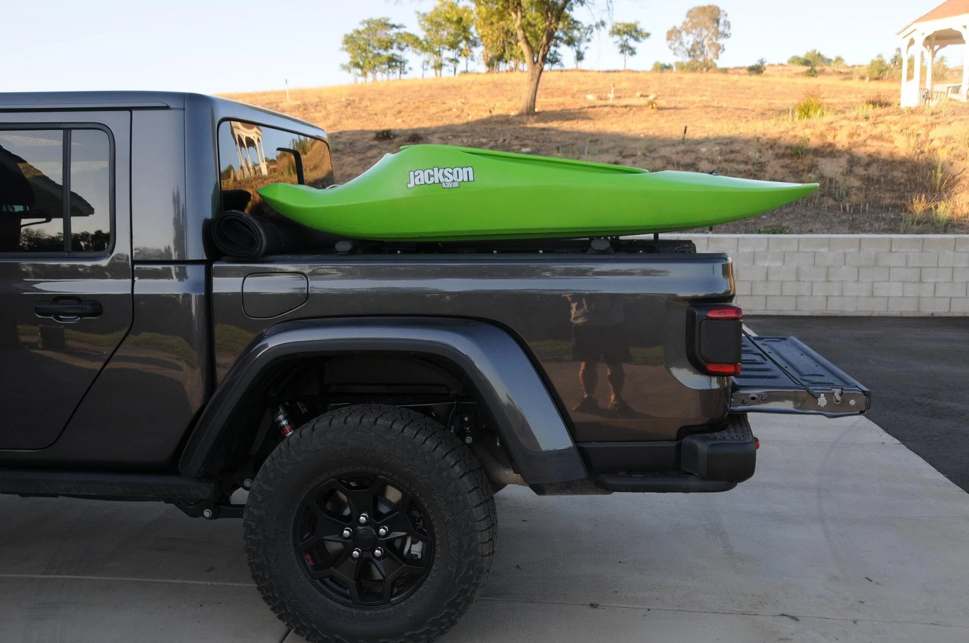 Jeep Gladiator Bed rack/storage for kayaks dse_3248-jpg