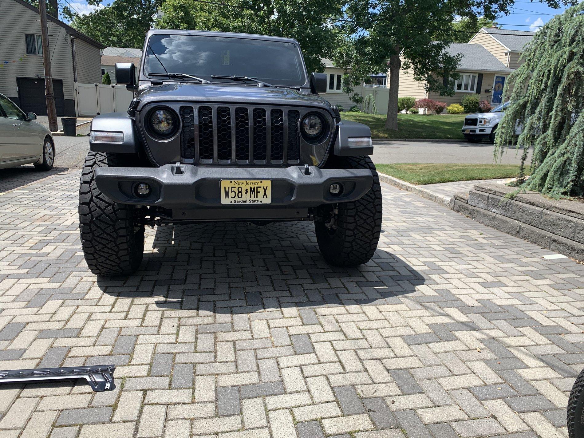 Jeep Gladiator Money Pit FE9892E6-4AFD-43CE-971E-F089AE8FF7EF