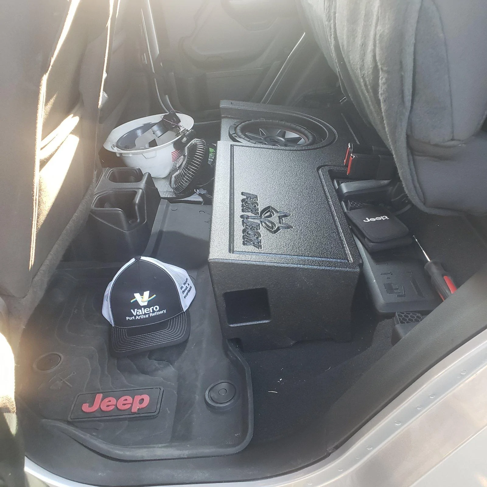 Jeep Gladiator Adjust incoming call volume? 20200615_185737