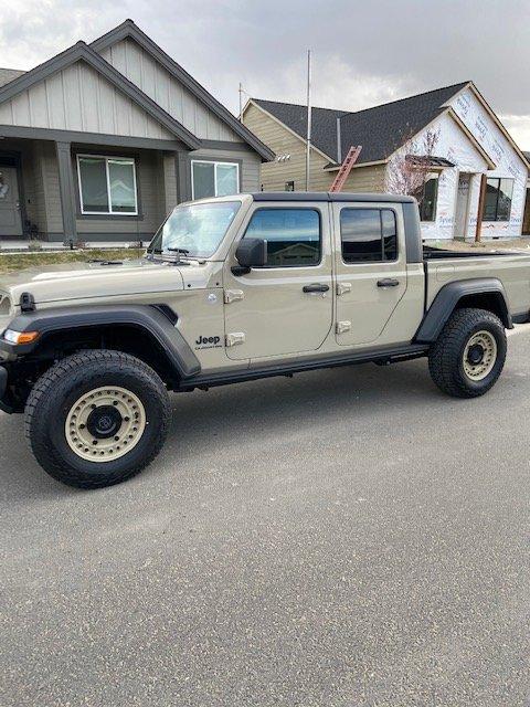 Jeep Gladiator Gobi Gladiator... new pics IMG_2144