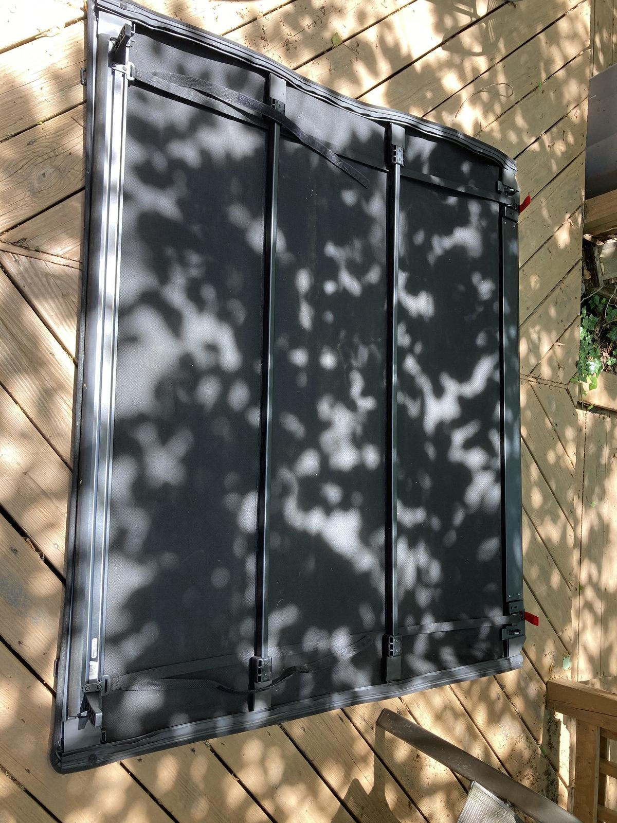 Jeep Gladiator For Sale Roll Up Factory Tourneau Cover cover1