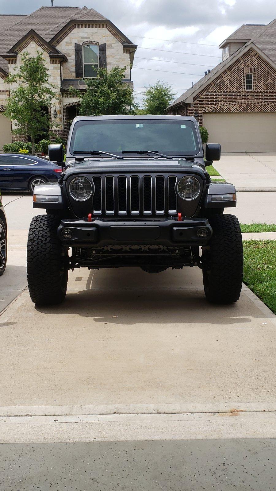 Jeep Gladiator Is this steel rubicon bumper ad legit? 20200624_151838