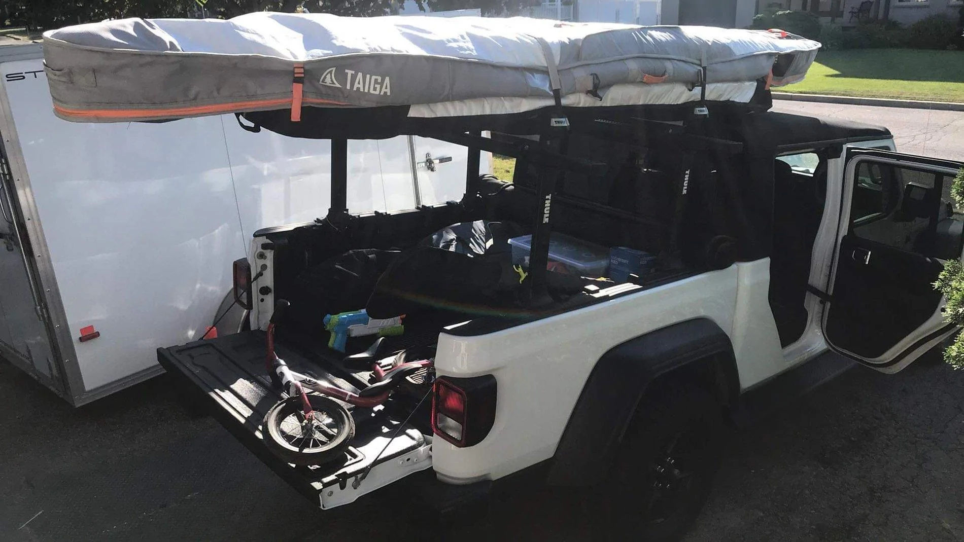 Jeep Gladiator Bed cover with rack 7E5EA0C2-5864-4BD5-A708-6B7FB754293A