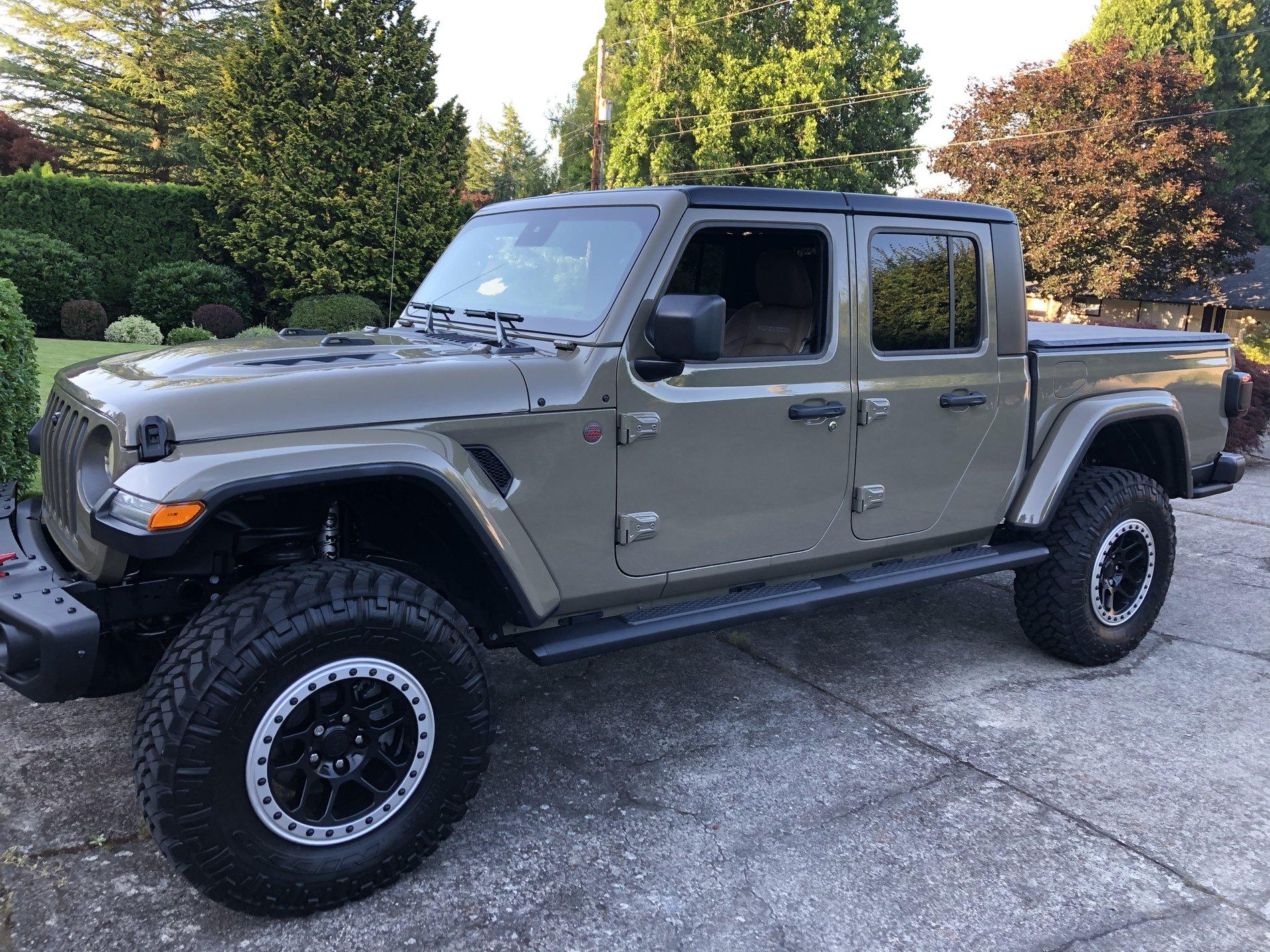Jeep Gladiator Took Delivery of Your JT? Sign in Here! 74569336-C318-4C21-AC9C-83706250159C