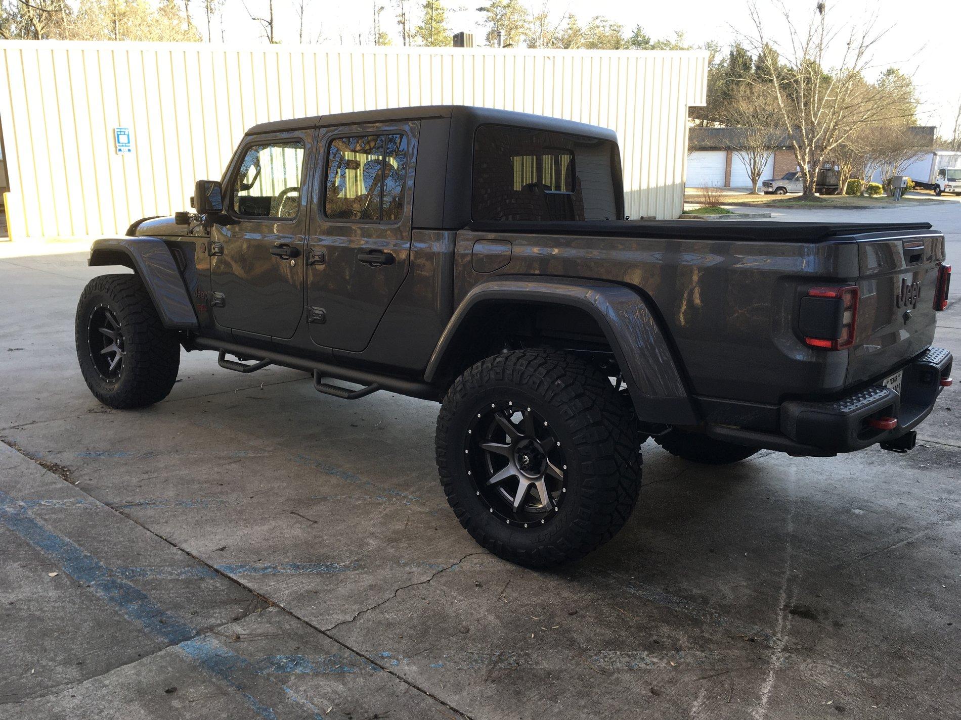Jeep Gladiator 17’s vs 20’s 2EDCACC9-E1BB-4580-BBEE-8F5EA5A2D80C