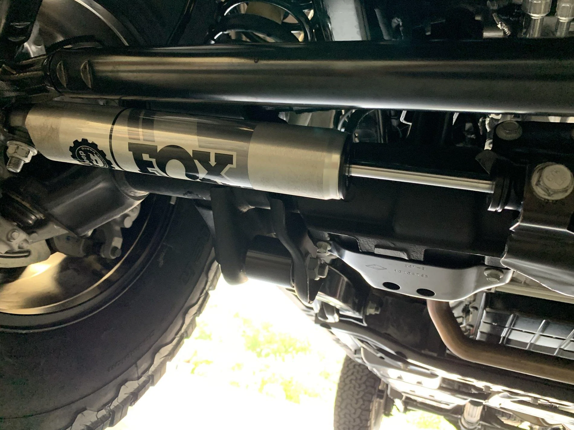 Jeep Gladiator Those complaining about the steering... get the Fox Steering Stabilizer 316C6074-B371-47ED-93F0-2BA3CF98546A