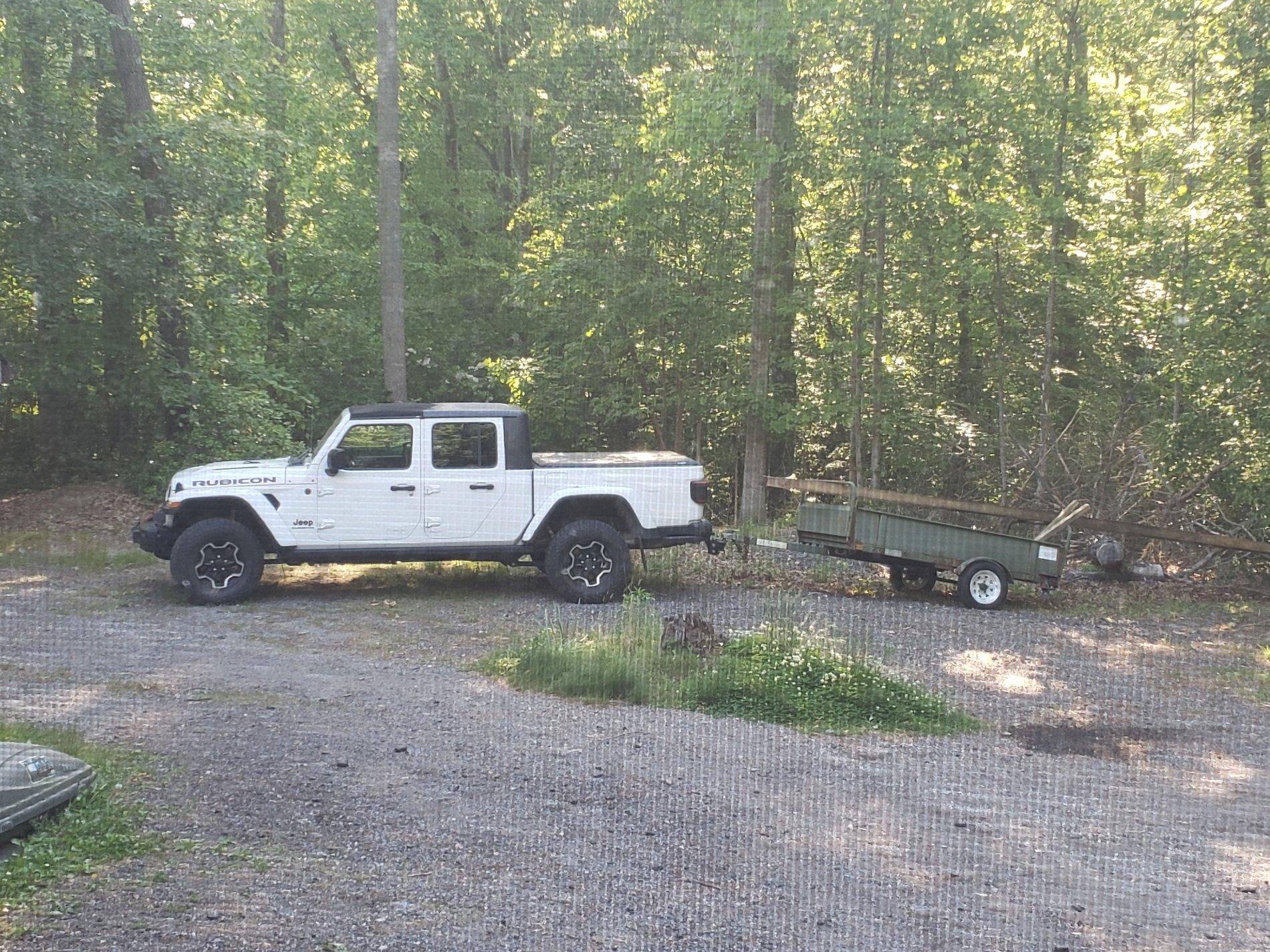 Jeep Gladiator Tonneau Cover Photos and Fit, I need help making a choice. 20200515_180634