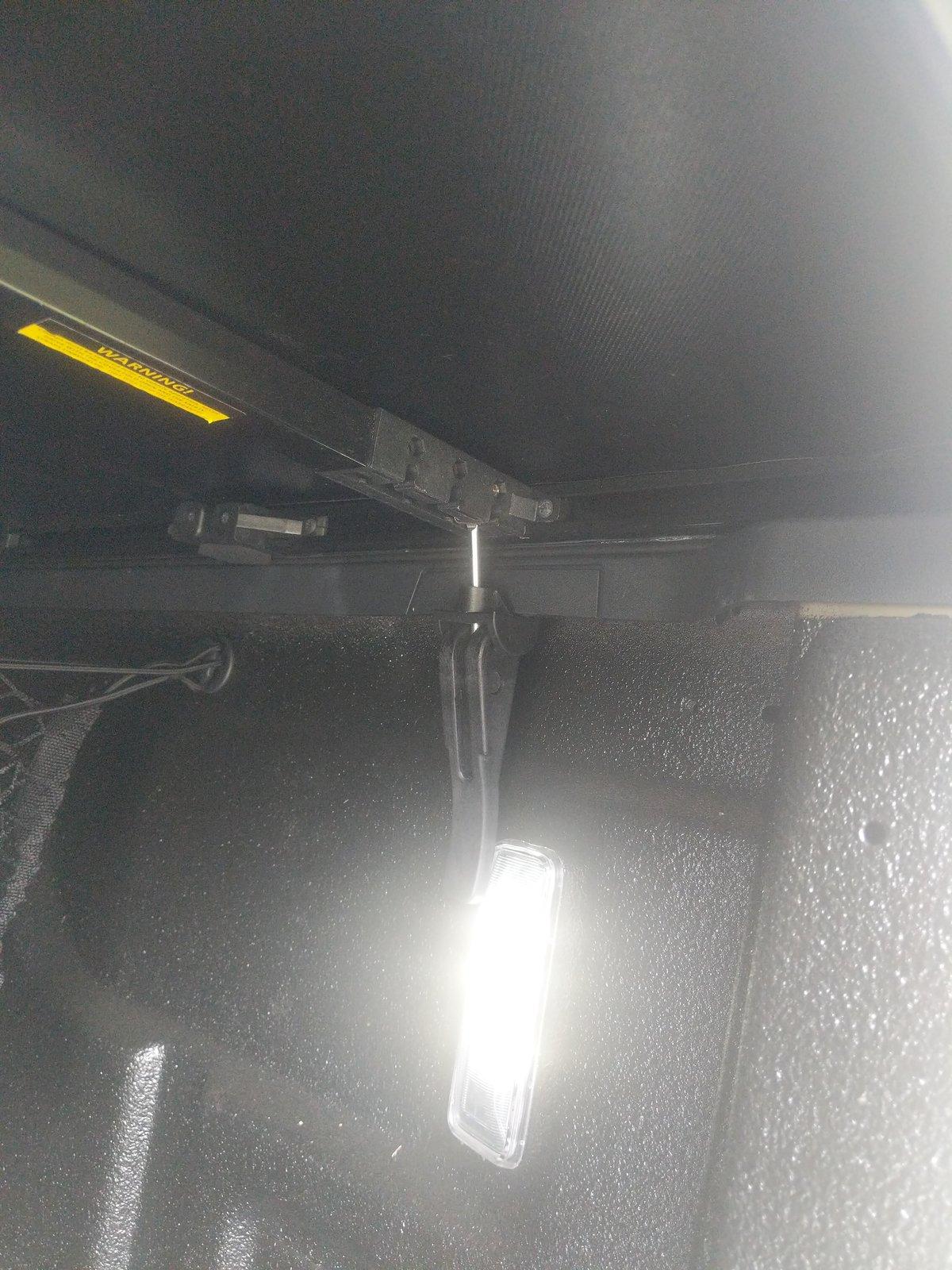 Jeep Gladiator Tonneau Cover Photos and Fit, I need help making a choice. 15932935914364438803769875840193