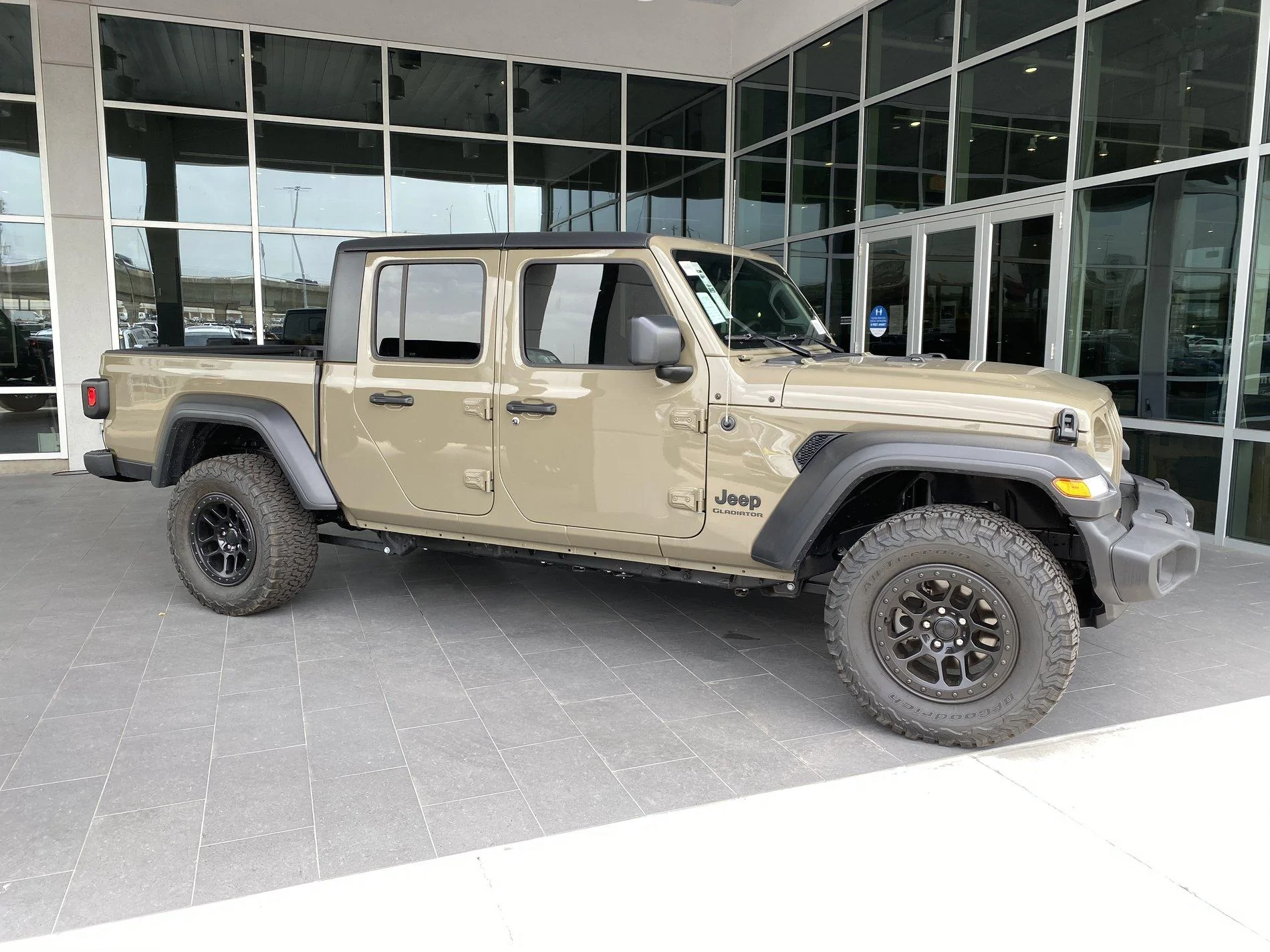 Jeep Gladiator Took Delivery of Your JT? Sign in Here! 89D02F6D-B43A-48DB-9D30-398AC8BB1AB5