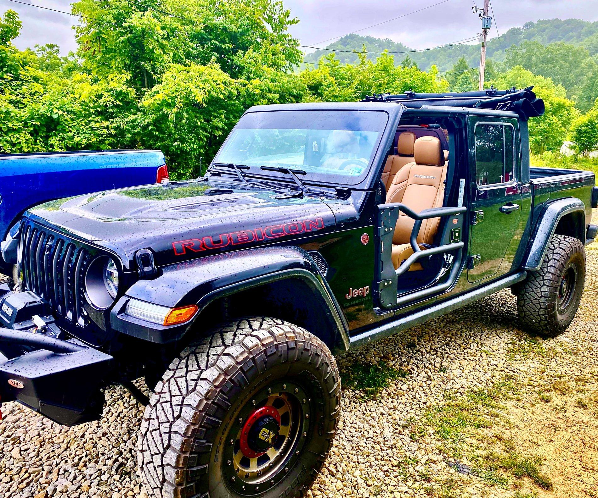 Jeep Gladiator Gladiators on Mopar 2" Lift Kit TubeDoors