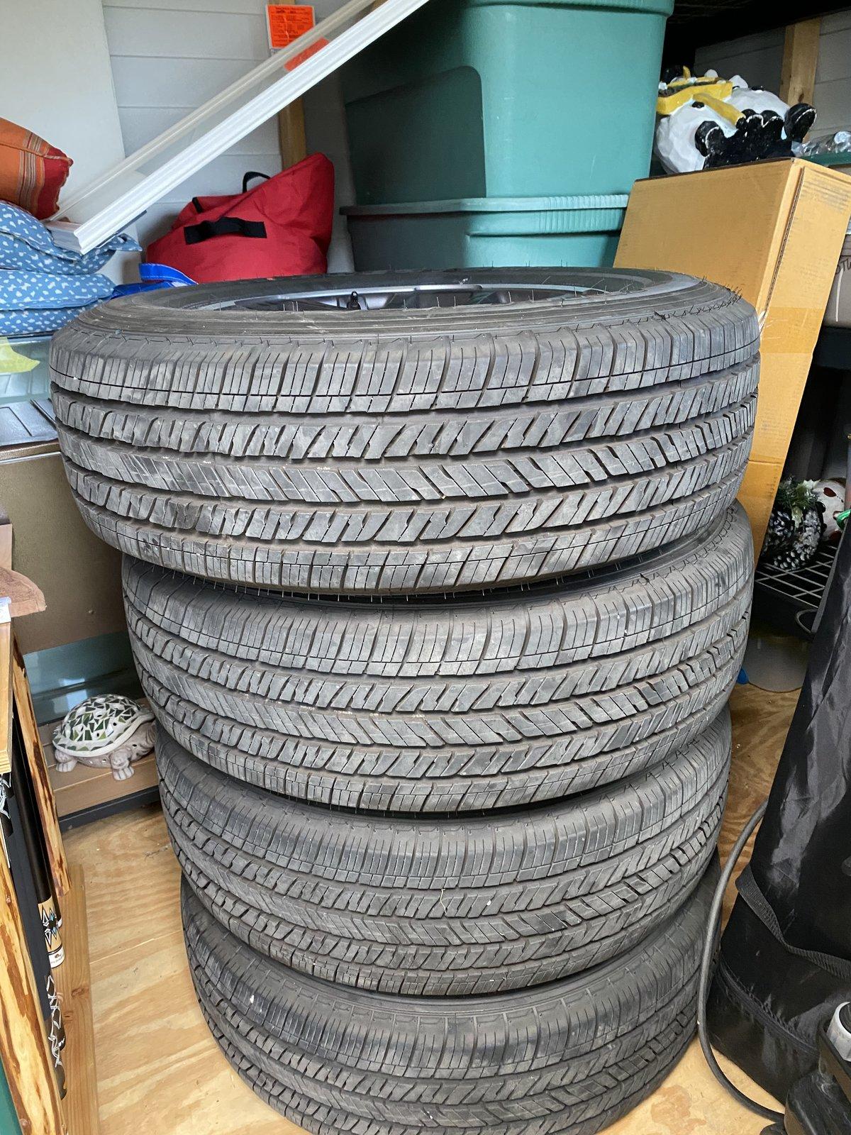 Jeep Gladiator Overland wheels & tires F2E44CCC-674F-4C28-95B3-F1B0075E8F01
