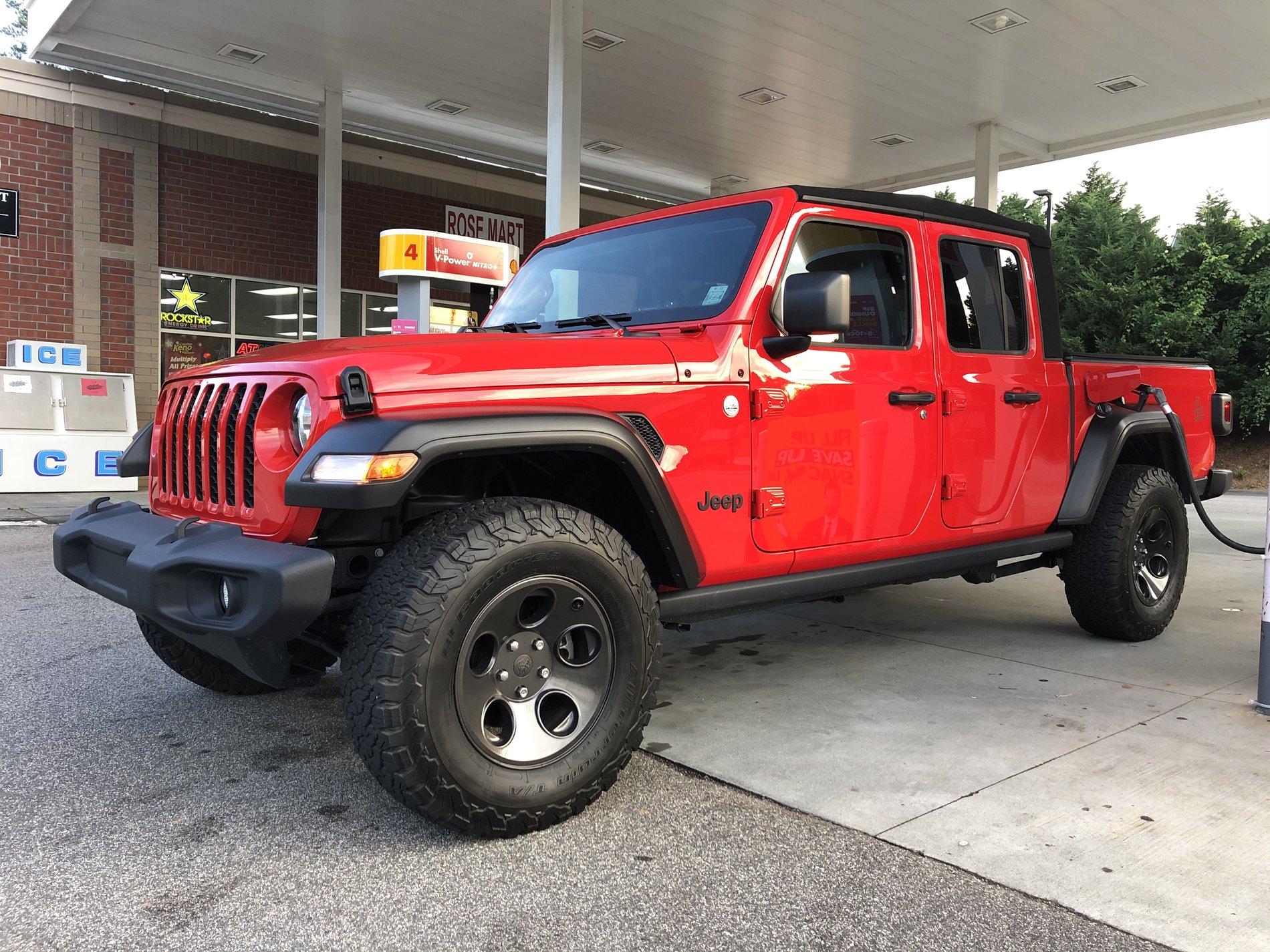 Jeep Gladiator FIRECRACKER RED Gladiator JT Club 4FEDF09F-9E11-4AD6-9C74-2E78F69FDA19