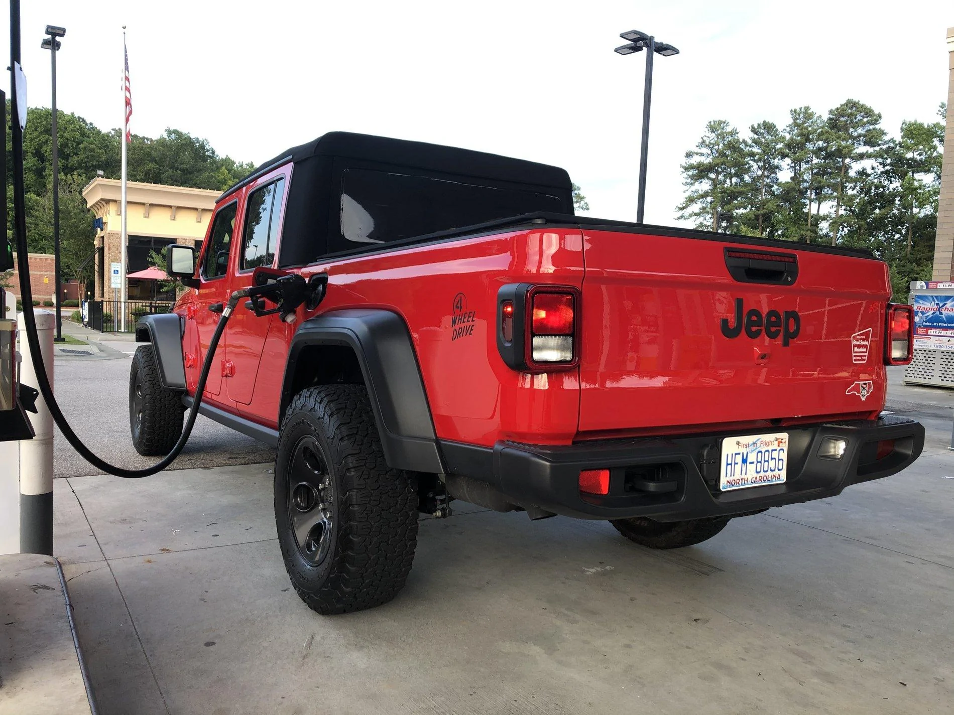 Jeep Gladiator FIRECRACKER RED Gladiator JT Club 978F56D2-433B-40D5-B18B-02D33EE06B79