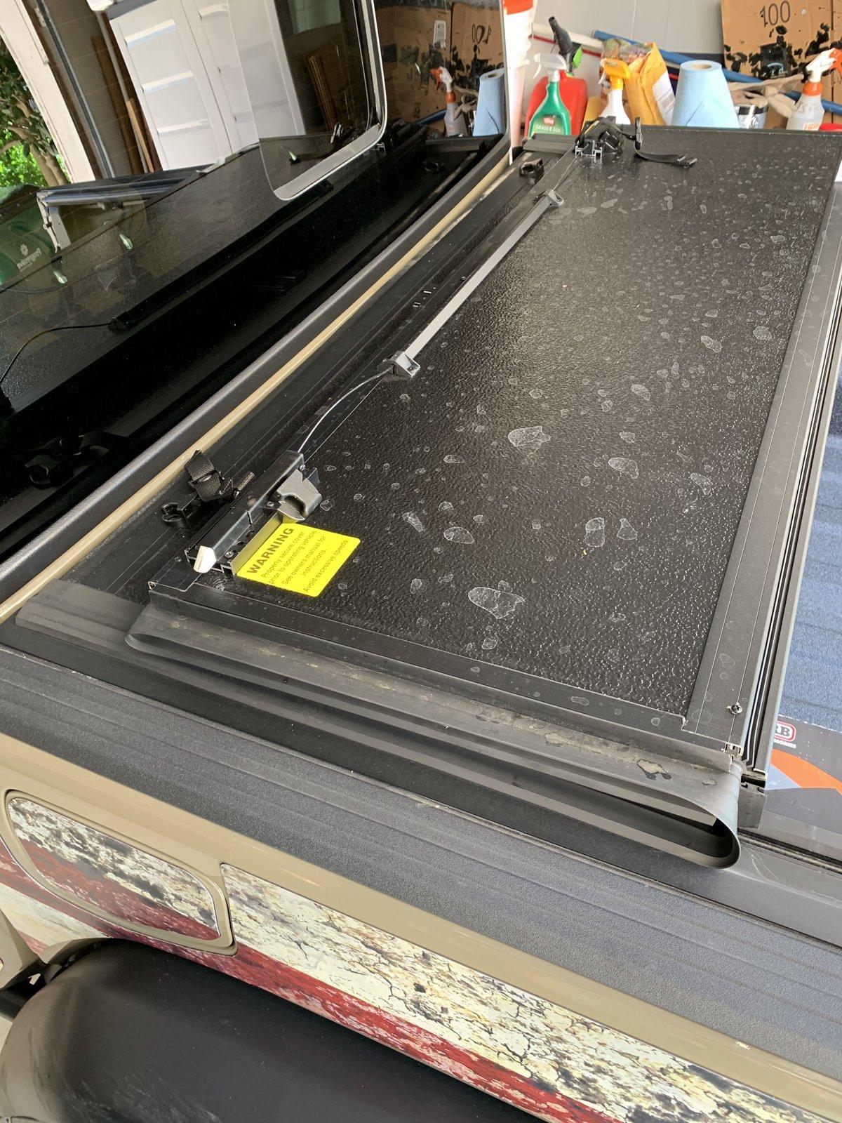 Jeep Gladiator Tonneau Cover Photos and Fit, I need help making a choice. 66B1B10F-85FD-4F17-B812-570CA9D9D34E