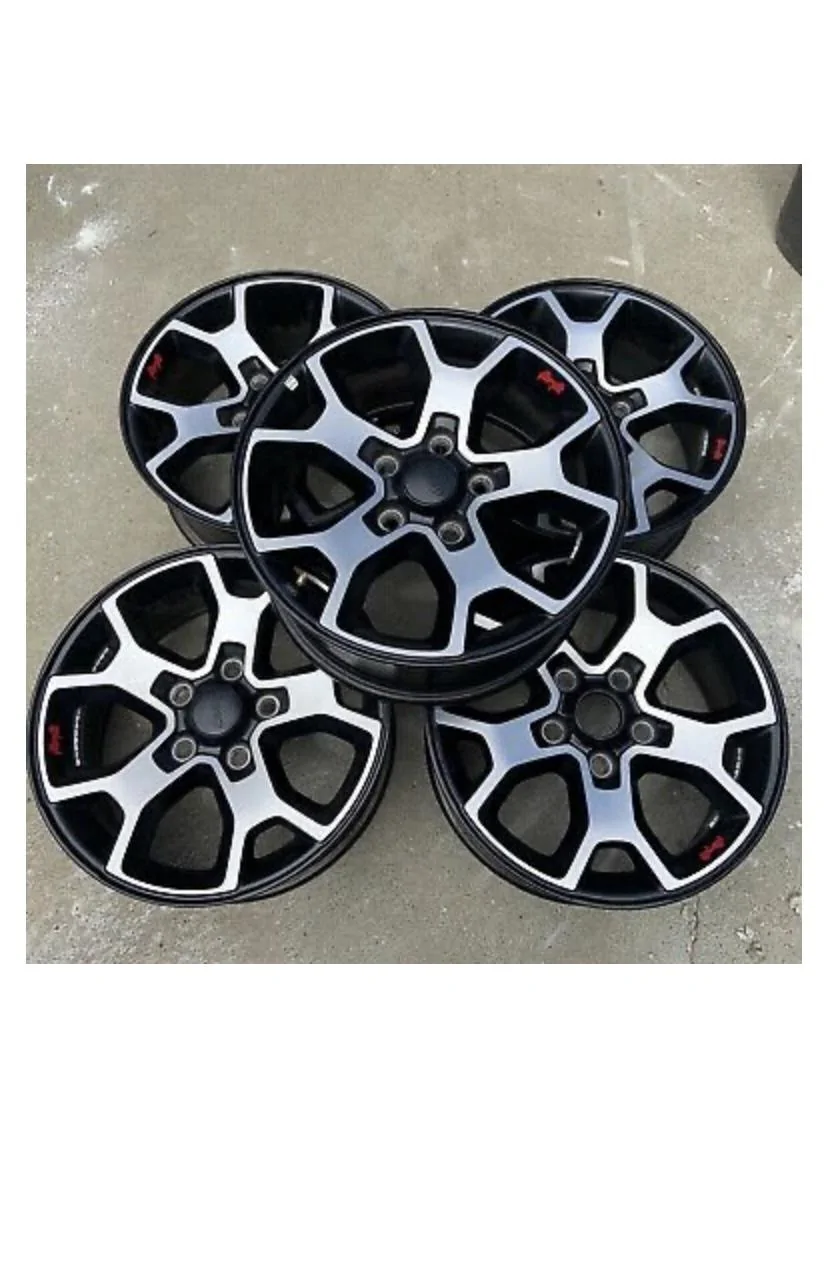 Jeep Gladiator (5) JL RUBICON WHEELS 4966AC9F-3FA5-4B02-AF31-D1885D401A0F