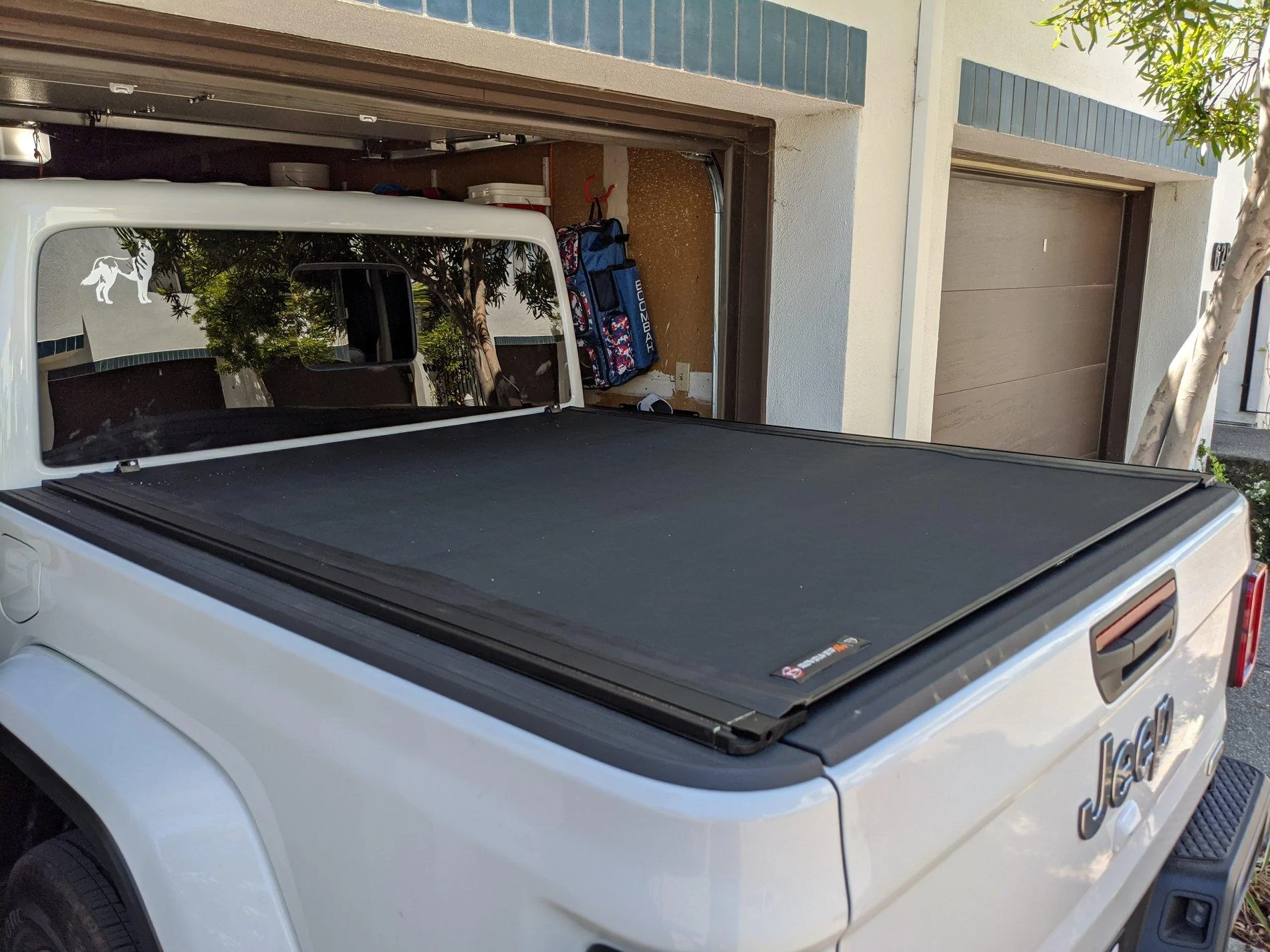 Jeep Gladiator Tonneau Cover Photos and Fit, I need help making a choice. IMG_20200620_114443