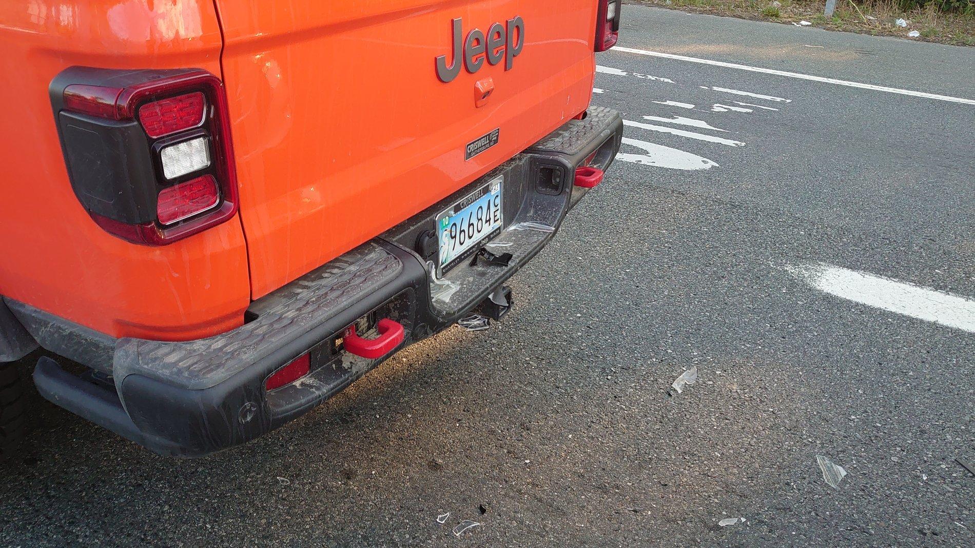 Jeep Gladiator Got rear ended today DSC_1254