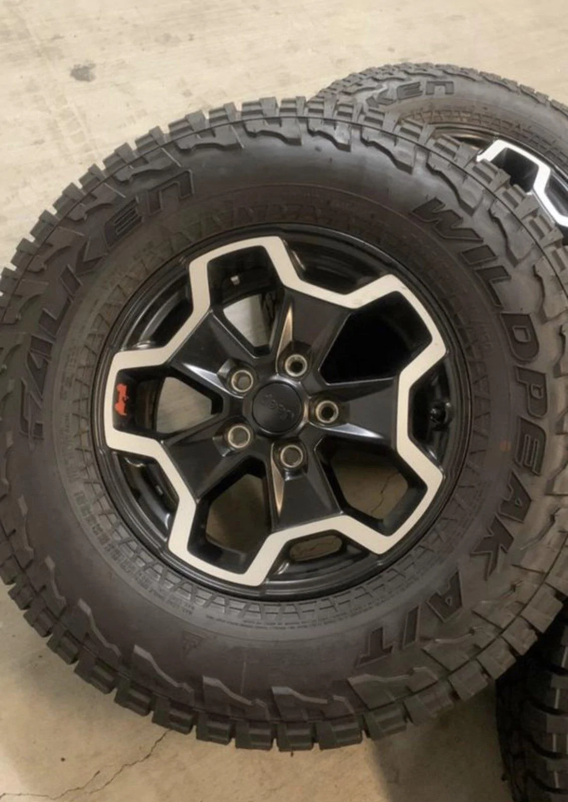 Jeep Gladiator 2020 Rubicon Take-off wheels - 200$ 5D675F97-BC27-4A75-AF21-EF924196C2C8