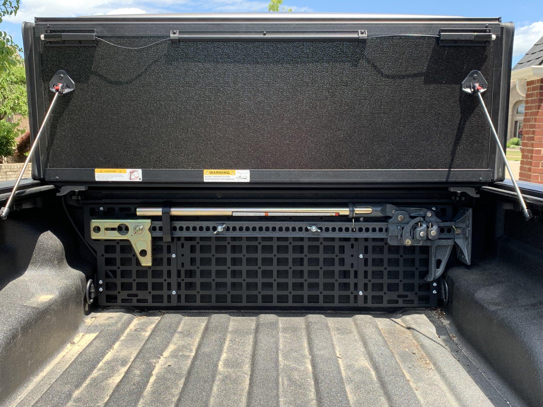 Jeep Gladiator Tonneau Cover Photos and Fit, I need help making a choice. F8713153-92FA-44C5-9655-7126F6D508B1