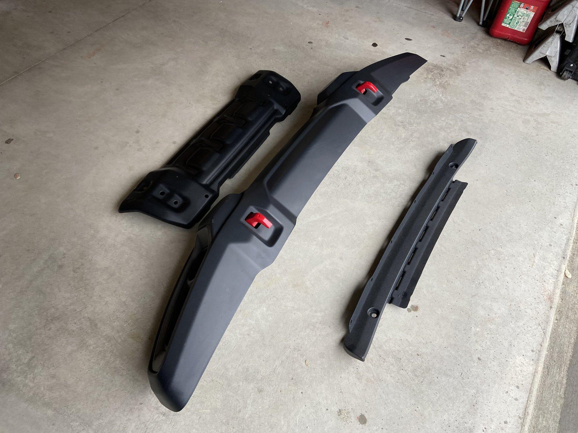 Jeep Gladiator ** Sold ** Rubicon Bumper take off 12763BA4-C251-4CAC-B44D-699BEF56E890