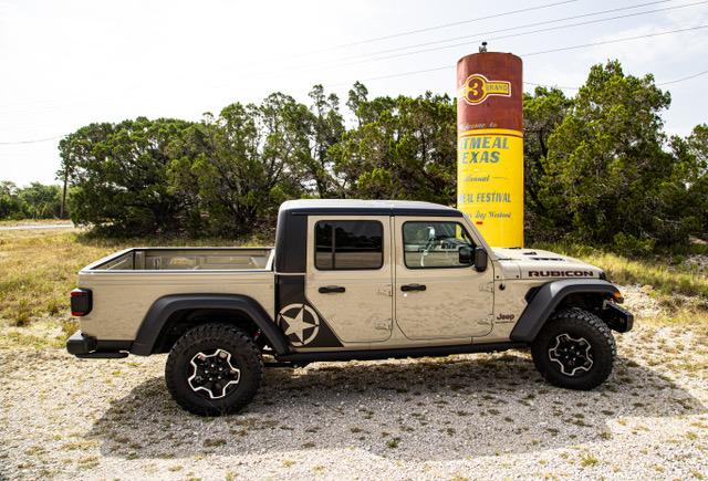 Jeep Gladiator Gobi Rubicon in Oatmeal IMG_1804