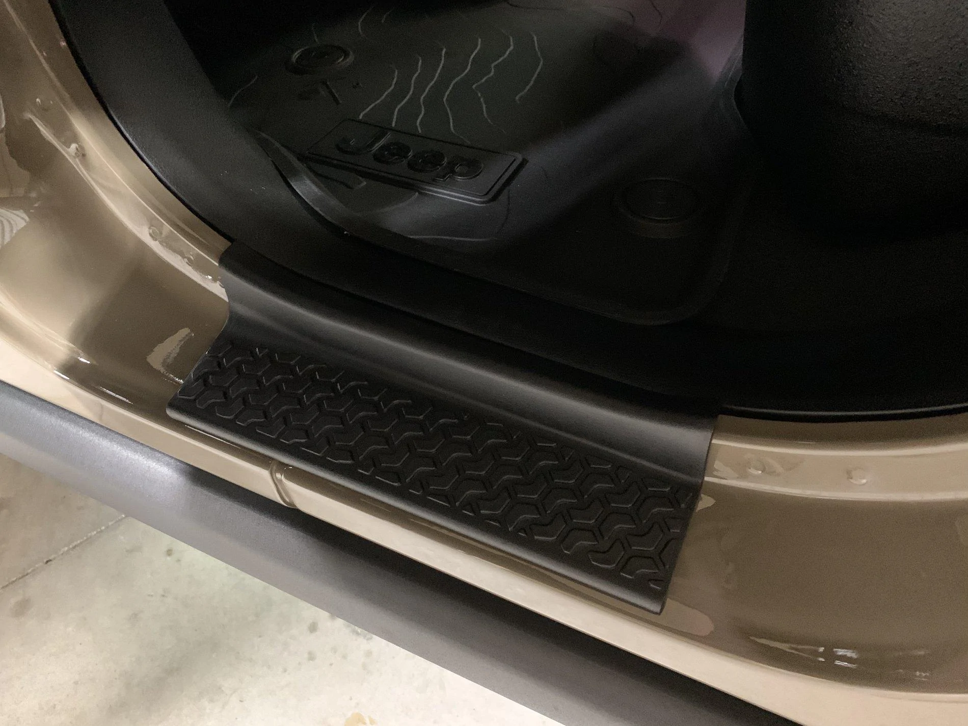 Jeep Gladiator sill guards. Any recommendations ? F937DFE0-ABFD-468B-937E-146297682562