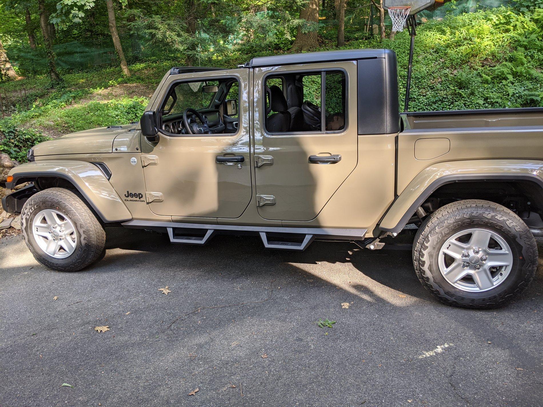 Jeep Gladiator Help me decide which side steps, I cannot pick IMG_20200626_172728