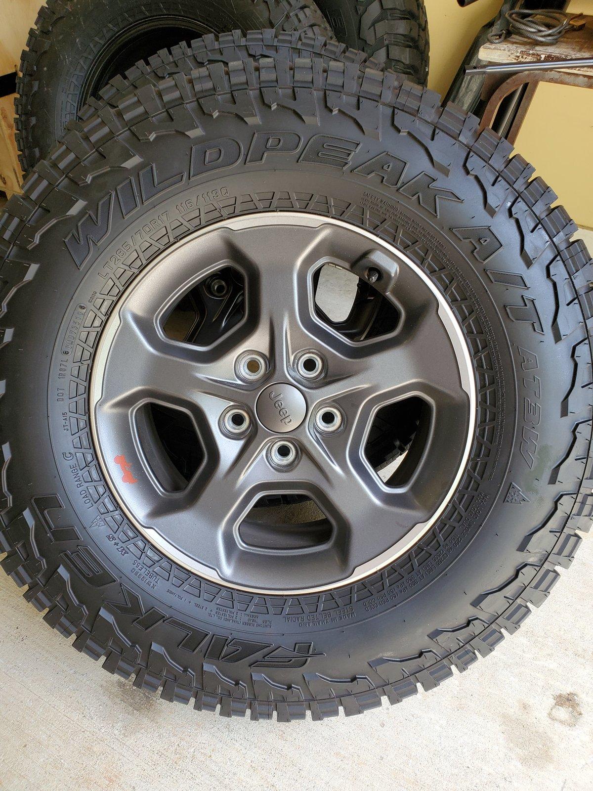 Jeep Gladiator (5) 2020 Rubicon Wheels and Falkan ATs with sensors/lugs 20200703_122437