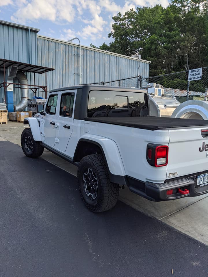 Jeep Gladiator Took Delivery of Your JT? Sign in Here! 106200606_10221282828814595_5451111293353657181_n