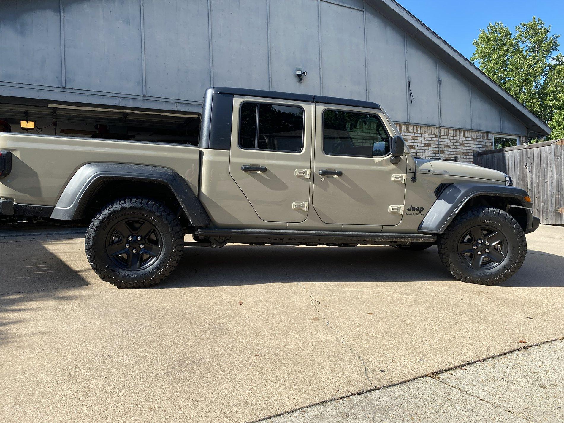 Jeep Gladiator Stock Rims With Larger Tire Question D0B229B2-0403-4D2B-94DD-81DB442FC259