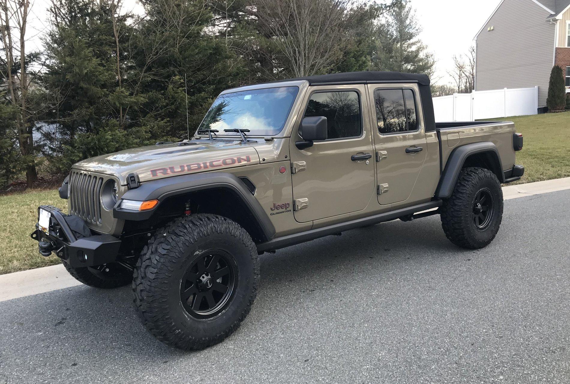 Jeep Gladiator 35x12.50-18 tire fit with 1.5" Teraflex leveling kit? IMG_0358