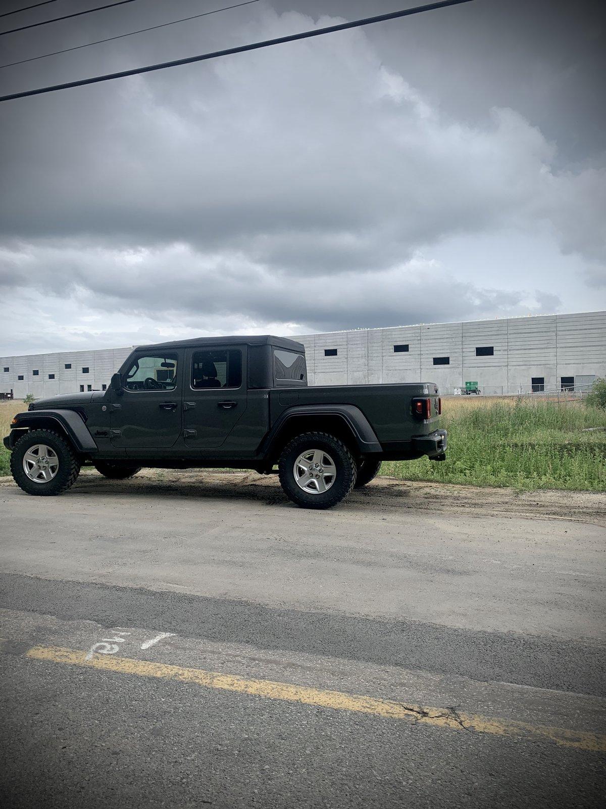 Jeep Gladiator Stock Rims With Larger Tire Question A928D0D0-FE00-44E6-9F57-1377F622C340