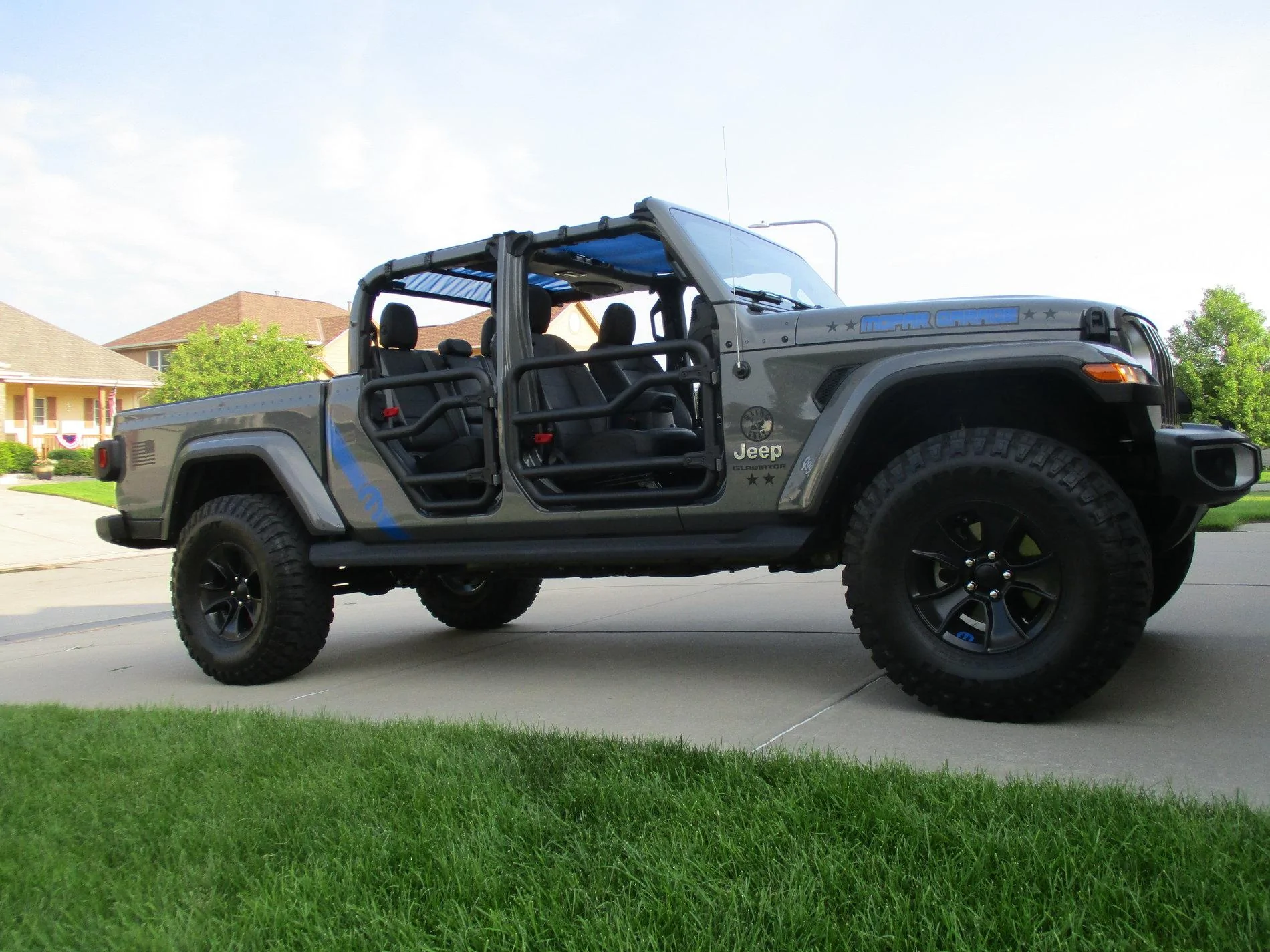 Jeep Gladiator STING GRAY Gladiator JT Club IMG_9046