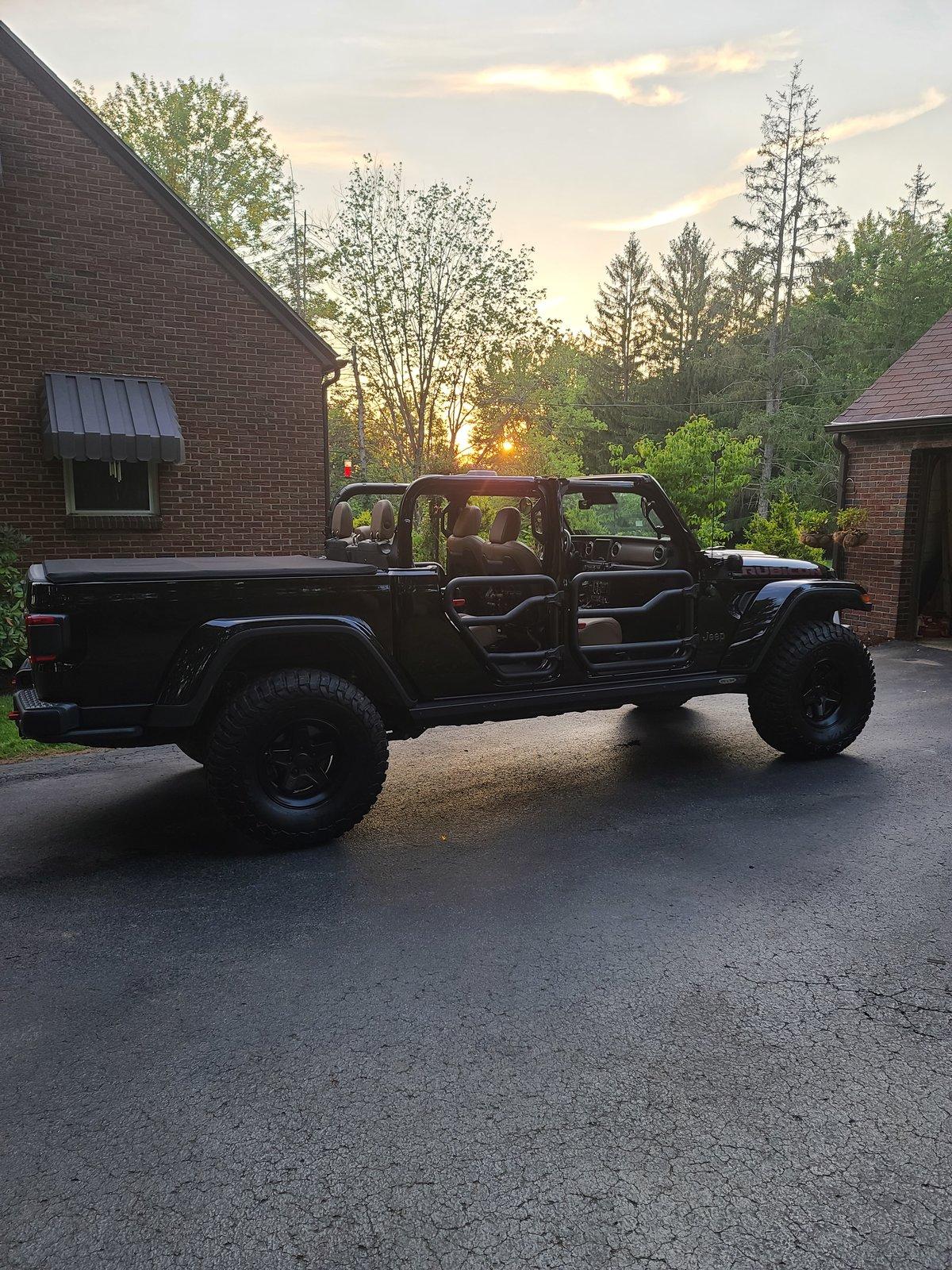 Jeep Gladiator BLACK Gladiator JT Club 20200704_203620