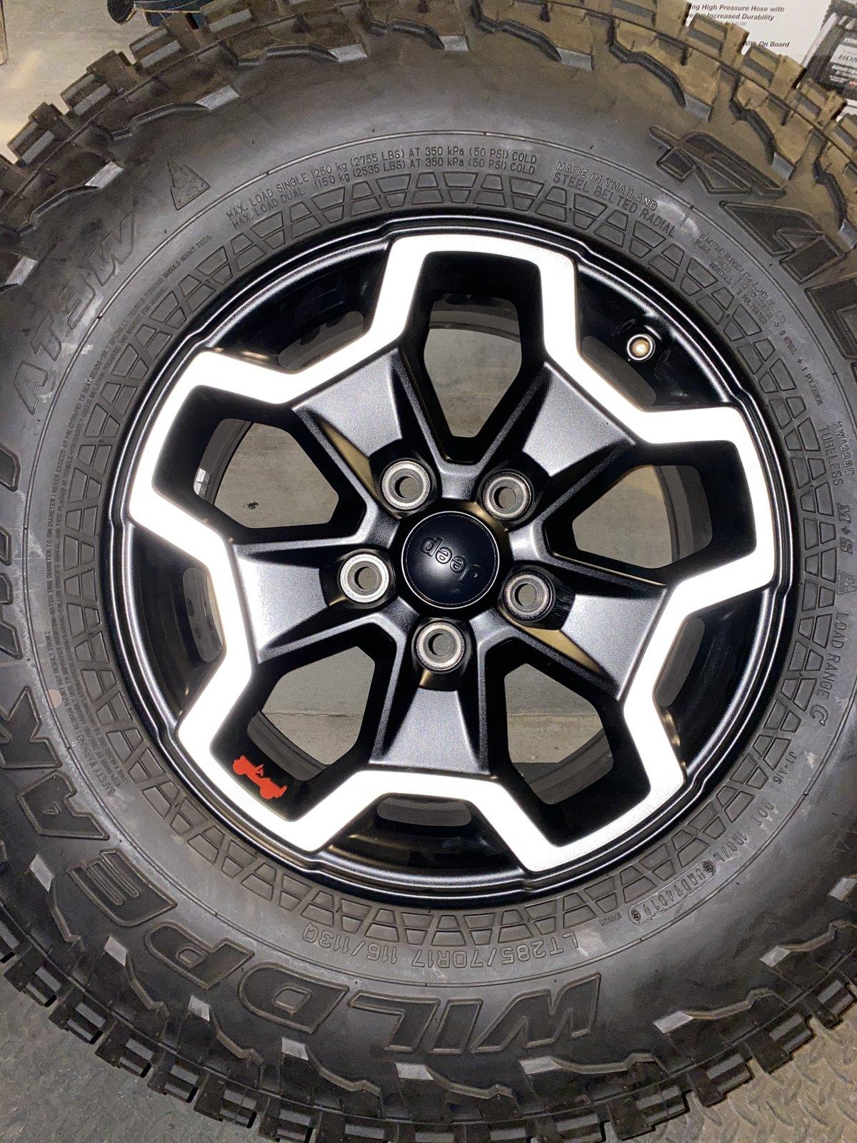 Jeep Gladiator Rubicon take-off wheels and tires - 1200$ CCE510F0-2F45-4E77-9081-6EF90781597E