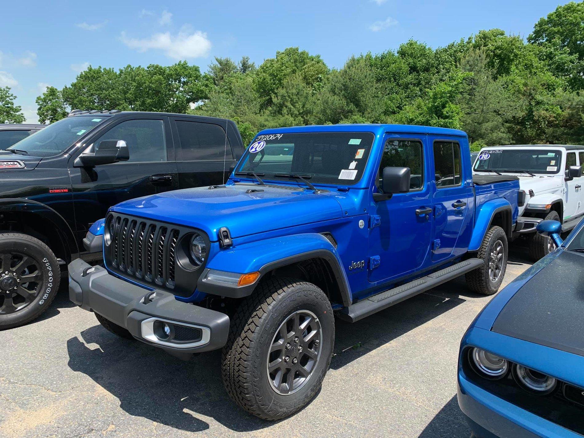 Jeep Gladiator HYDRO BLUE PEARL Gladiator JT Club MicrosoftTeams-image