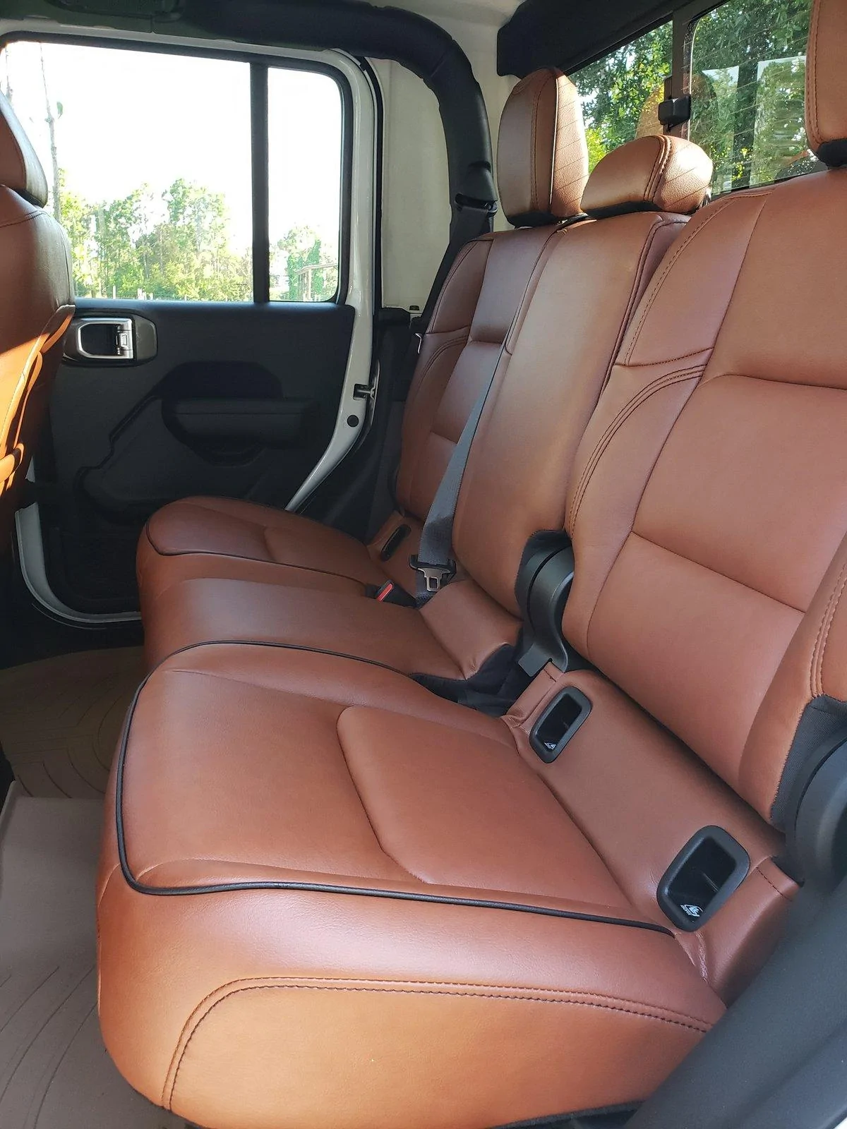 Jeep Gladiator Katzkin leather installed 20200709_180757