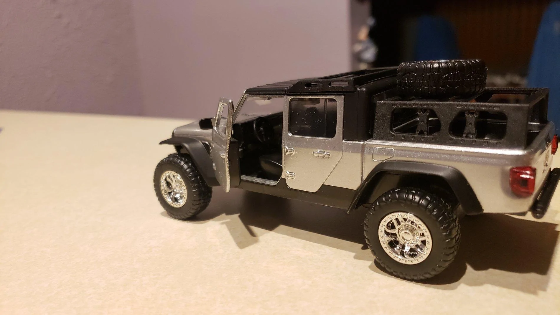 Jeep Gladiator F&F 9 1/32 gladiator 20200709_223317