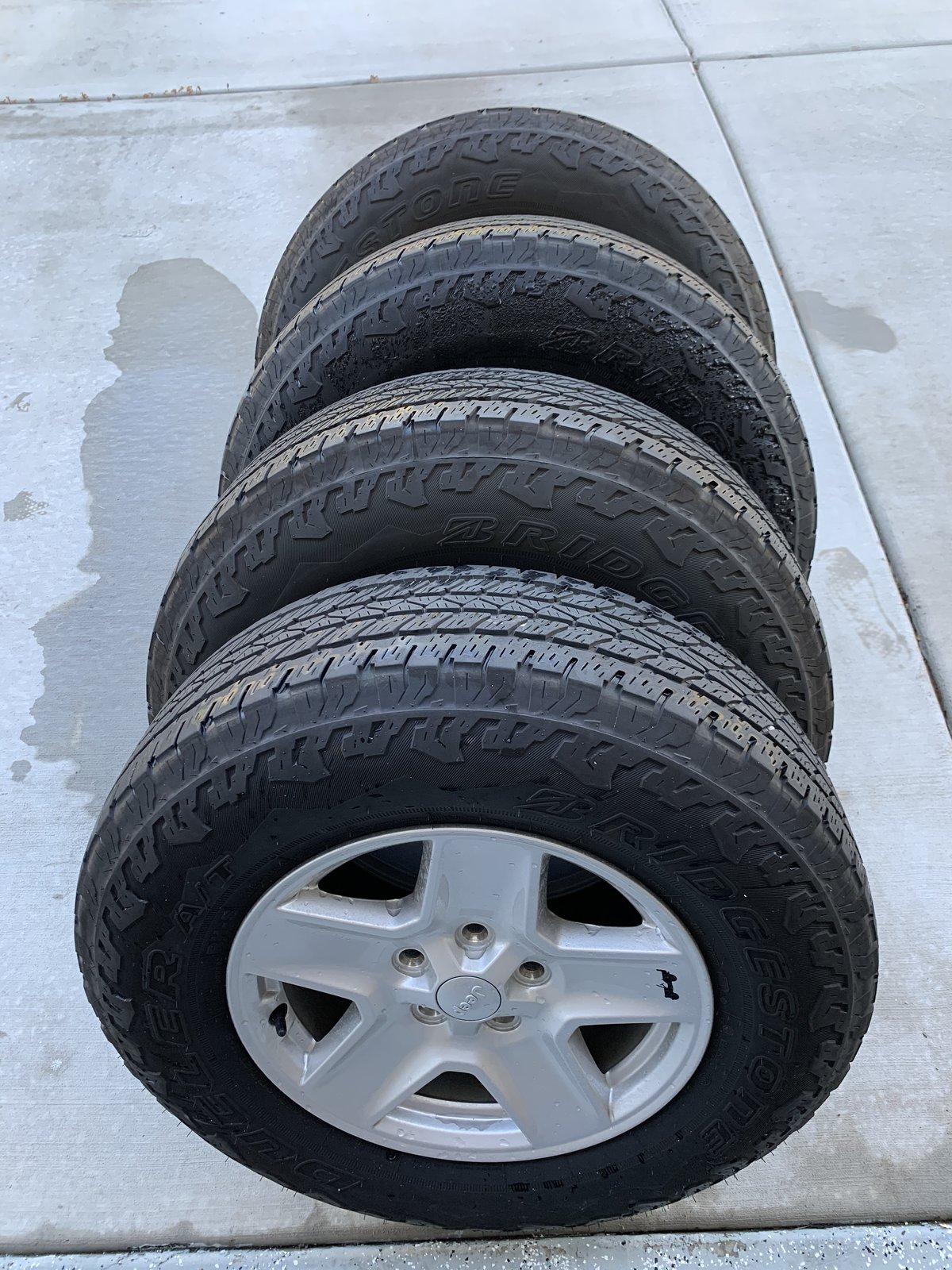 Jeep Gladiator JT Sport S takeoff wheels+tires with spare A64339EB-4F89-4ED9-B618-AD08B74D3B7D