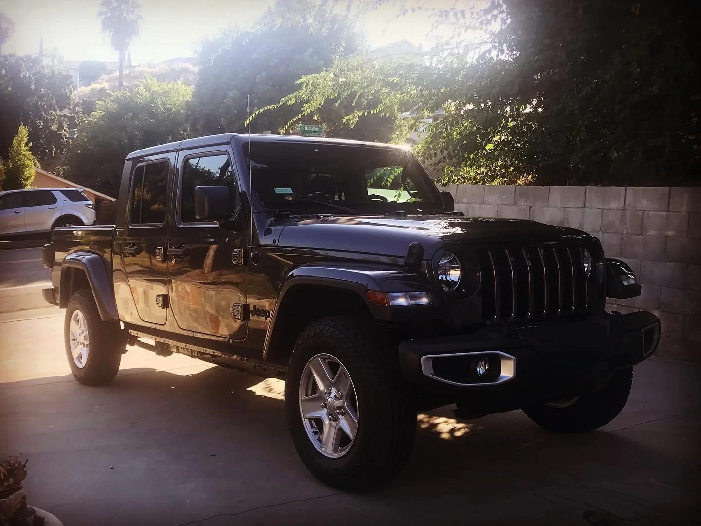 Jeep Gladiator GRANITE CRYSTAL JT Gladiator Club 464255AD-C0FF-4546-A921-27076205FC5F