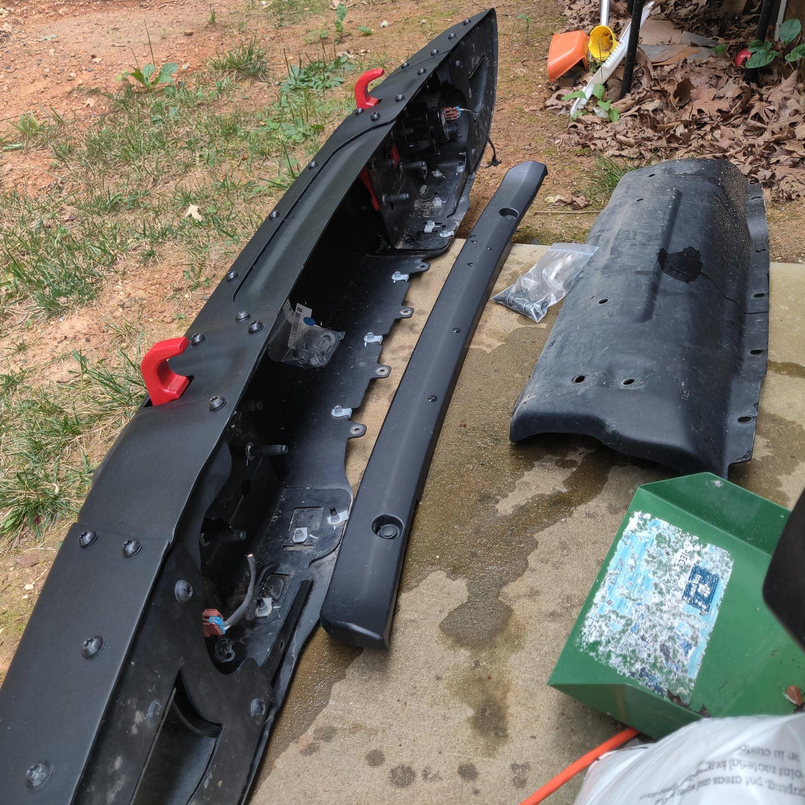 Jeep Gladiator Looking to buy OEM Rubicon JT or JL (2018-2020) three piece steel bumper (and skid plate if you have it) 15943836504017356885186760803642