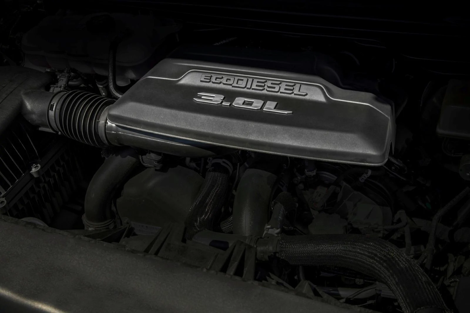 Jeep Gladiator 2021 Jeep Gladiator EcoDiesel Officially Announced 2021 Jeep Gladiator EcoDiesel Engine Underhood Mojav